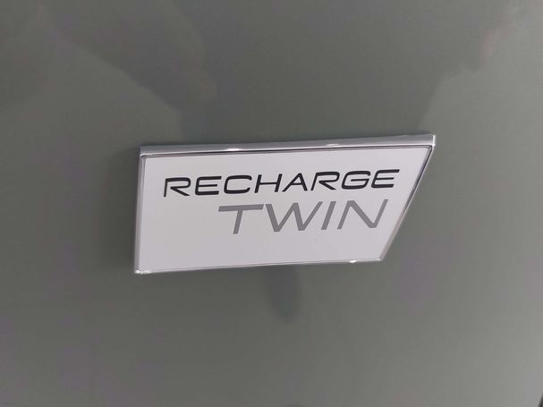 Volvo XC40 Recharge AWD 300 kW image number 15