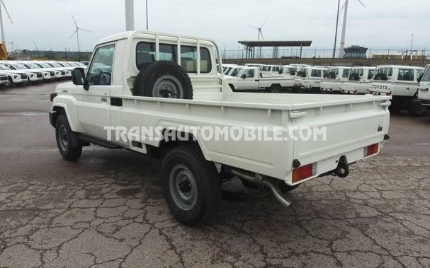 Toyota Land Cruiser 97 kW image number 9