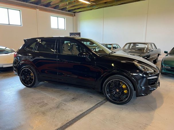 Porsche Cayenne Turbo 368 kW image number 2