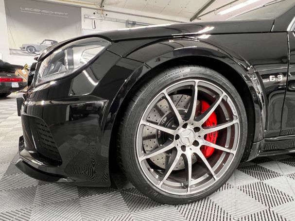 Mercedes-Benz C 63 AMG C Black Series 380 kW image number 11