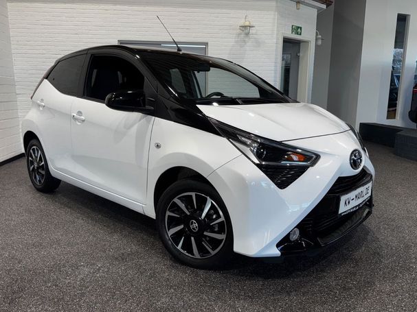 Toyota Aygo 53 kW image number 2