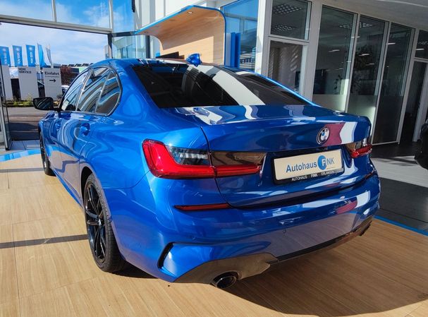 BMW 330e M Sport 215 kW image number 4