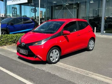 Car image 21