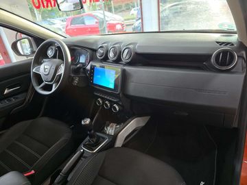 Car image 32