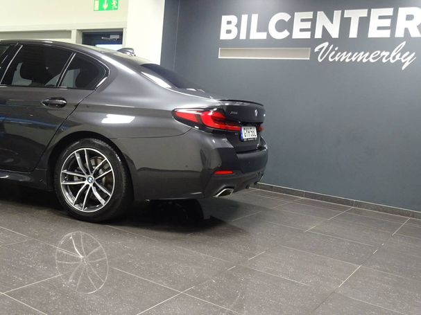 BMW 520d xDrive 140 kW image number 23