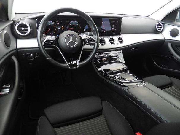 Mercedes-Benz E 220 d T 4Matic Avantgarde 143 kW image number 3