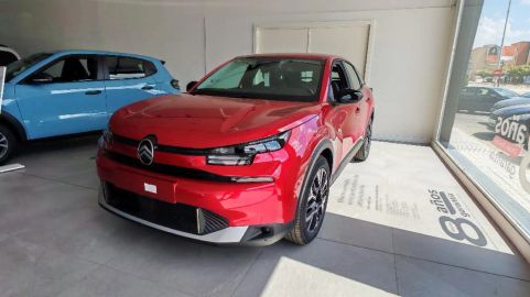 Car image 25