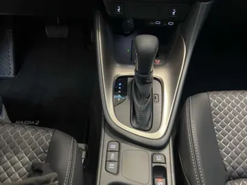 Car image 16