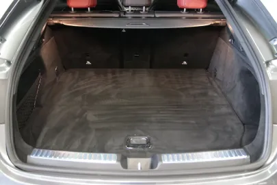Car image 34