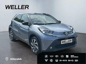 Car image 2