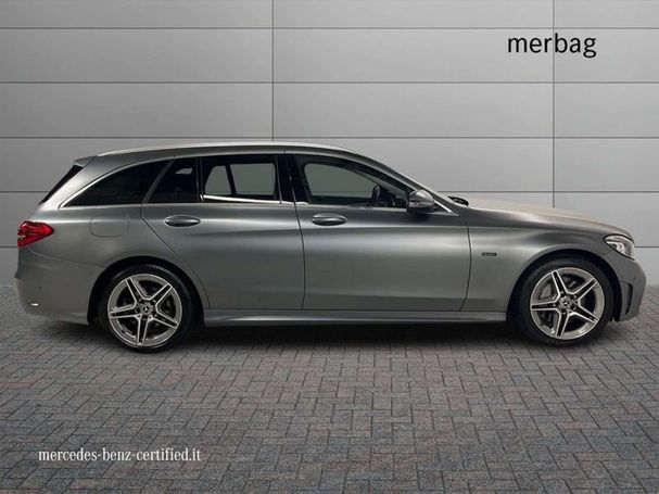 Mercedes-Benz C 300 e T 236 kW image number 3