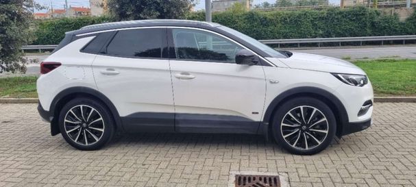 Opel Grandland X 1.6 Hybrid4 221 kW image number 5