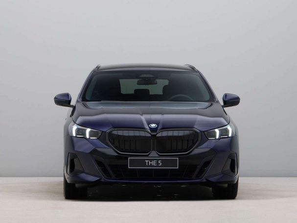 BMW 530 Touring 220 kW image number 6