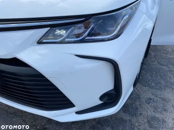 Car image 28