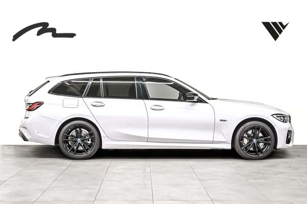 BMW 330e Touring 215 kW image number 2