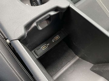 Car image 41