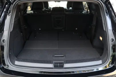 Car image 32
