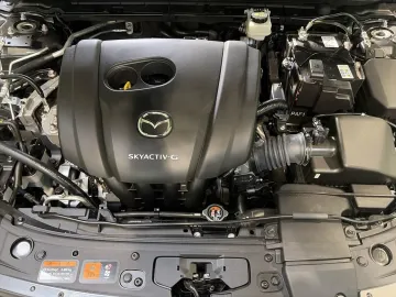 Car image 27