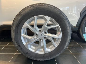 Car image 20