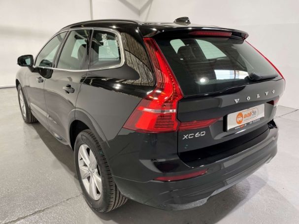 Volvo XC60 B4 Momentum 145 kW image number 4