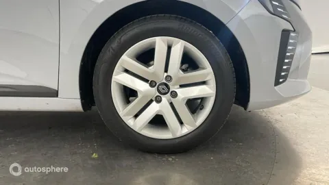 Car image 20