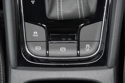 Car image 50