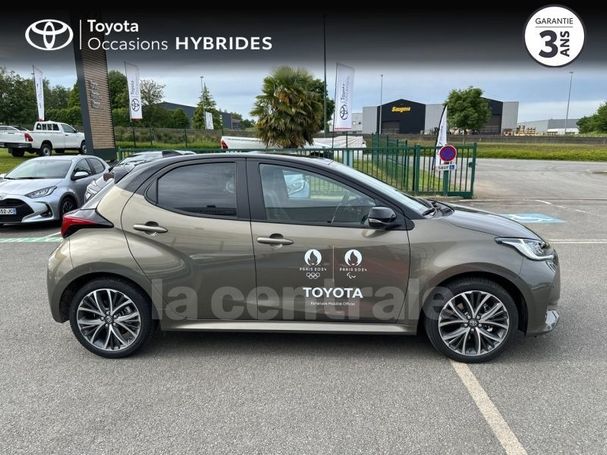 Toyota Yaris Hybrid 85 kW image number 16