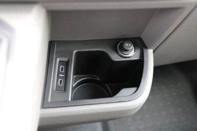 Car image 31