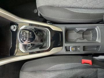 Car image 16
