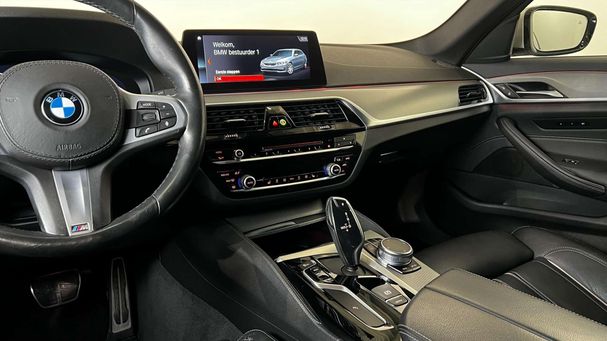 BMW 520i Touring 135 kW image number 11