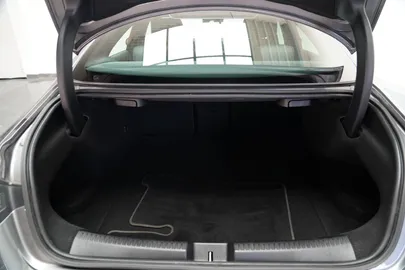 Car image 34