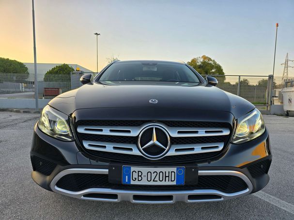 Mercedes-Benz E 220 d 4Matic T All-Terrain 143 kW image number 3