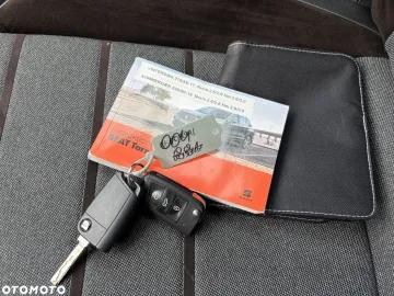 Car image 40