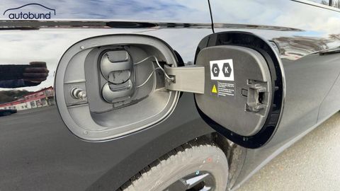 Car image 36