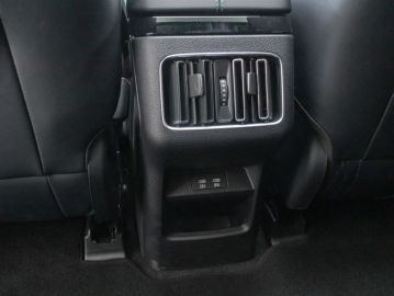 Car image 50