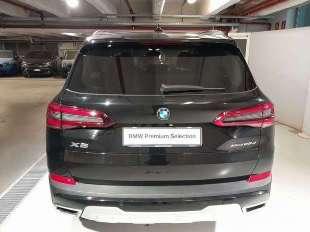 BMW X5 xDrive25d xLine 170 kW image number 4