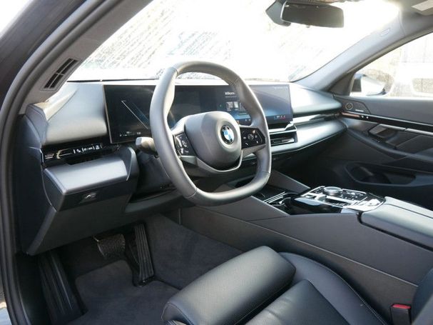 BMW 520d 145 kW image number 15