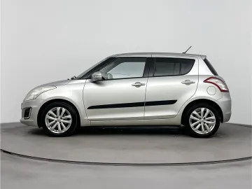 Car image 3