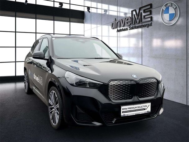 BMW iX1 eDrive20 150 kW image number 17