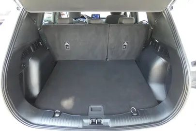 Car image 34