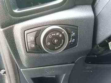 Car image 37