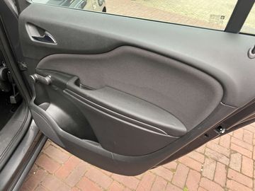 Car image 29