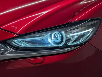 Car image 20