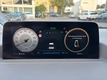 Car image 34