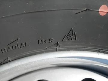 Car image 38