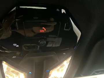 Car image 28