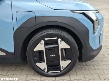 Car image 40