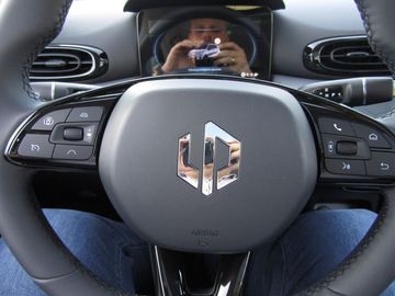Car image 26