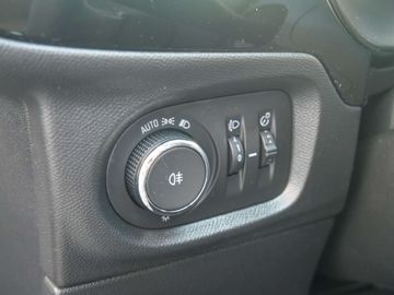 Car image 37