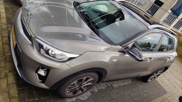 Kia Stonic 1.0 T-GDi 74 kW image number 4